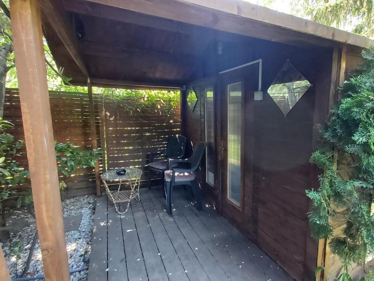 Relax BUNGALOW Terrace, 2 db TERASZOS FAHÁZ Siófok Exterior foto