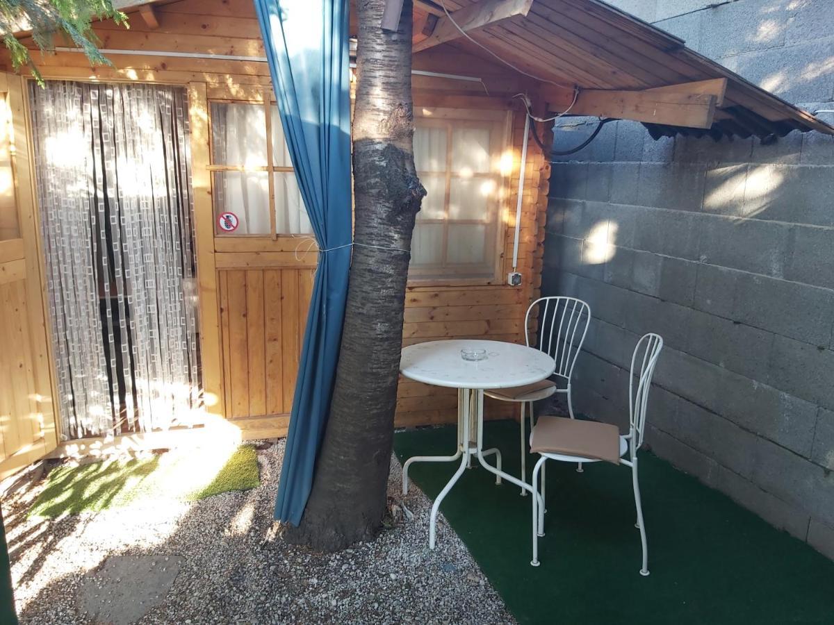 Relax BUNGALOW Terrace, 2 db TERASZOS FAHÁZ Siófok Exterior foto